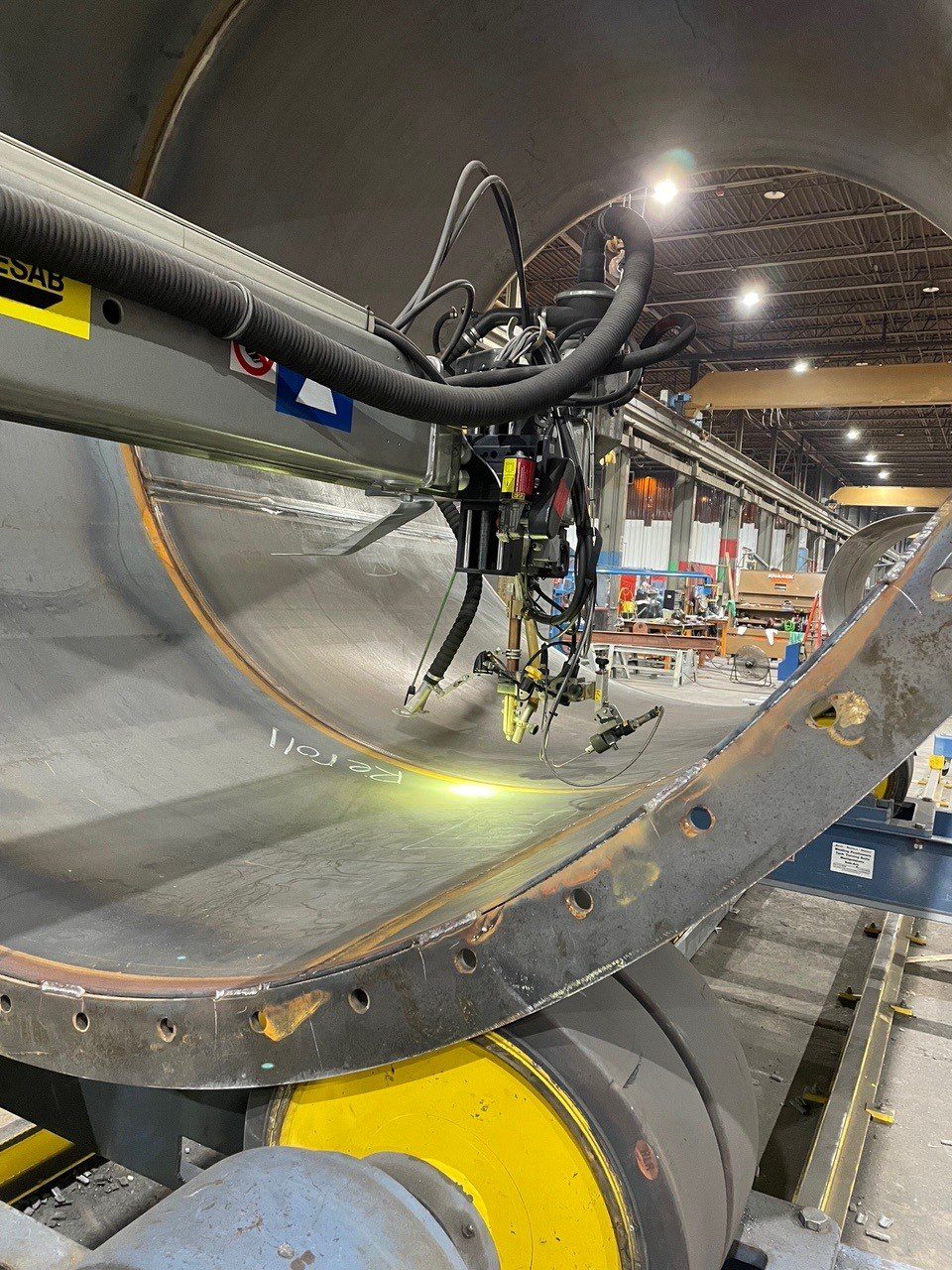 Submerged arc welder welding inside circumferential seam of large-diameter carbon steel duct GSM Industrial